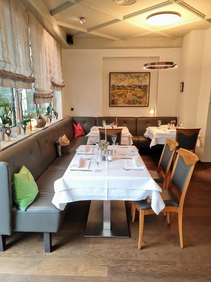 Hotel Restaurant Felix Bensheim Exteriör bild