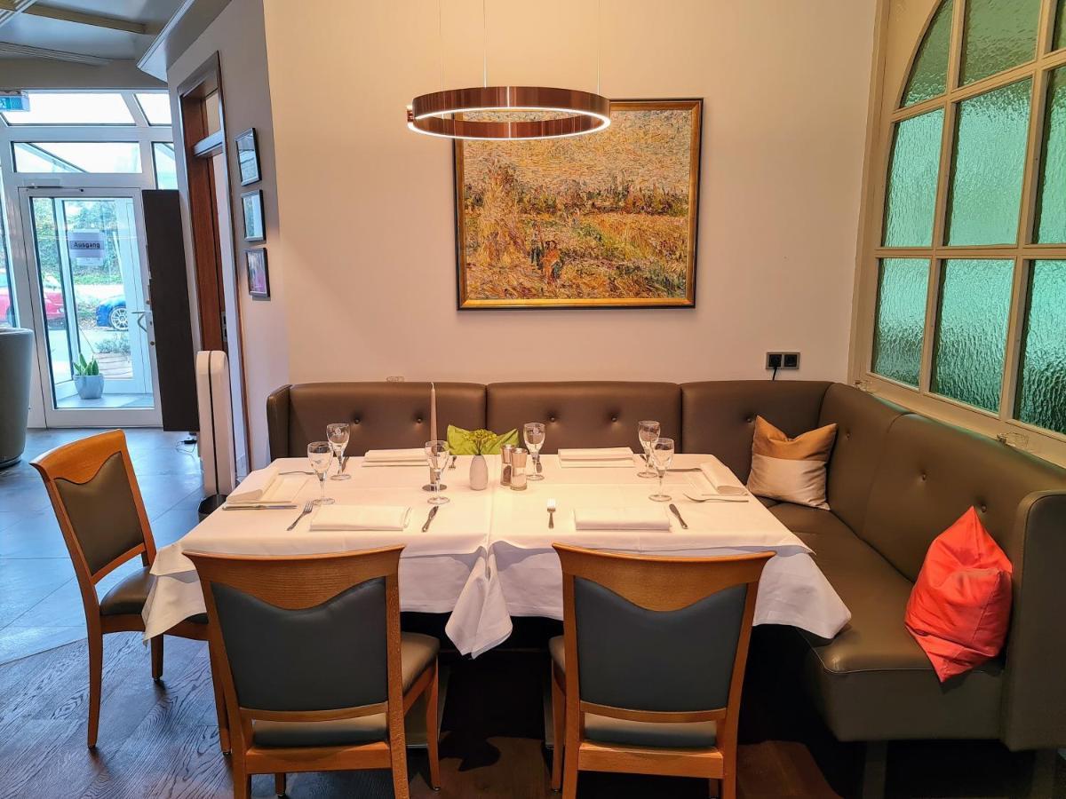 Hotel Restaurant Felix Bensheim Exteriör bild