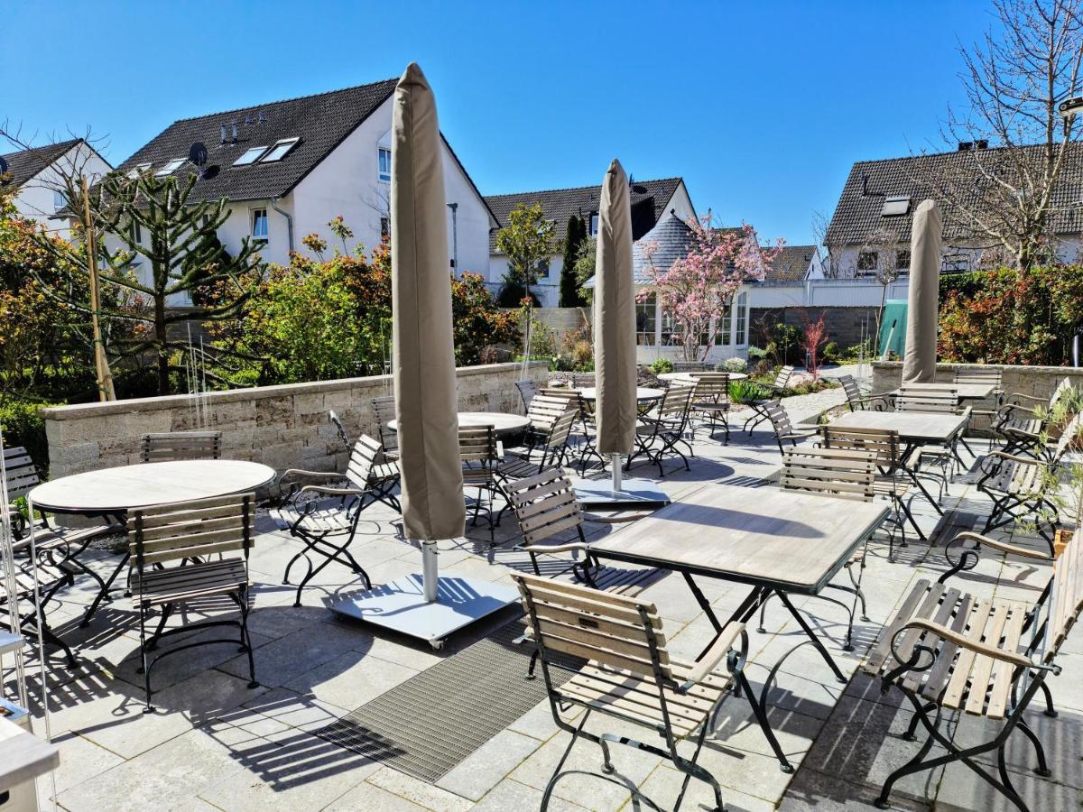 Hotel Restaurant Felix Bensheim Exteriör bild